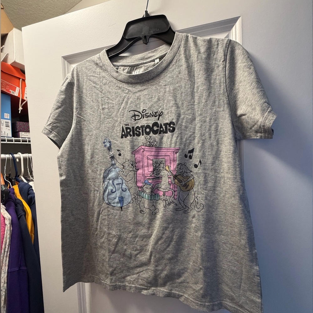 Disney Gray Aristocats Short Sleeve Tee Shirt with Pastel Character Print